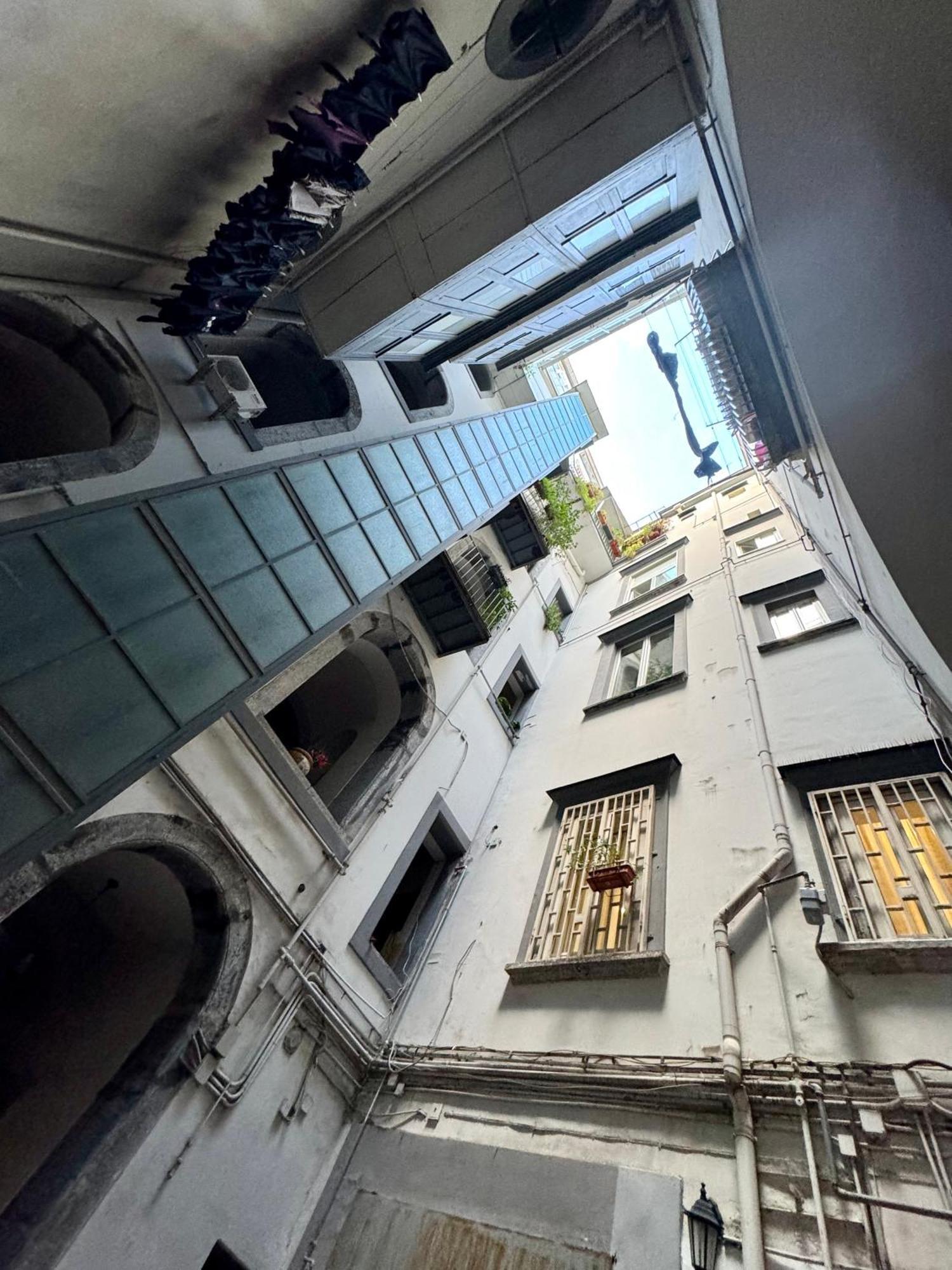 Ferienwohnung Carlito'S House- Un'Intera Casa Al Centro Storico Neapel Exterior foto